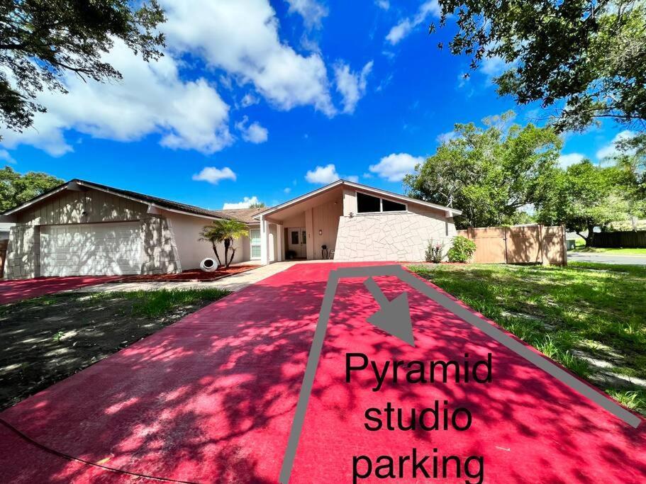 Pyramid Studio + Free Parking&Wifi/ 5%Off Apartment Tampa Exterior photo